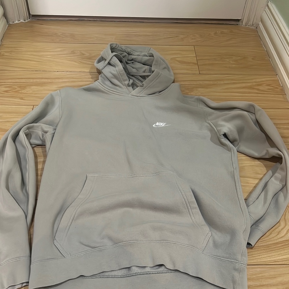 Nike sportswear club fleece pullover hoodie